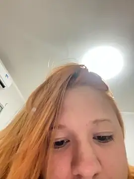 Snapshot of moranguinhofire chatting on November 19, 2025, 3:06 am moranguinhofire online show from November 19, 2025, 3:06 am