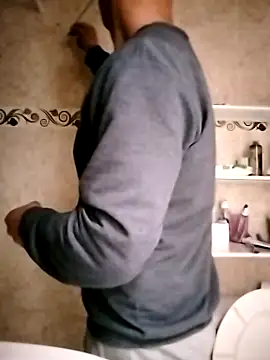 Snapshot of gari_8 chatting on December 15, 2025, 8:13 pm gari 8 online show from December 15, 2025, 8:13 pm