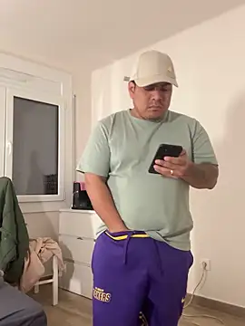 Pelotas2000 online show from November 18, 2025, 3:38 pm