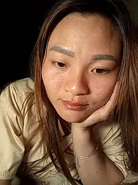 Lee-Thee online show from November 24, 2025, 12:27 pm