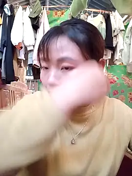 Lee-Thee online show from November 30, 2025, 3:43 am