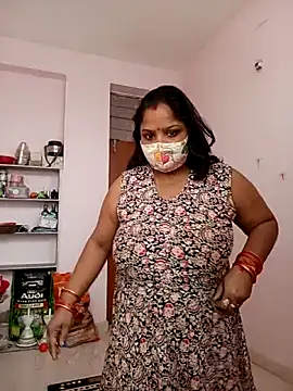 CUTE-LOVE-SWEETS online show from February 12, 2026, 3:56 am