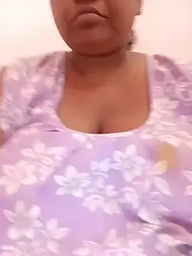 CUTE-LOVE-SWEETS online show from July 7, 2026, 4:04 am