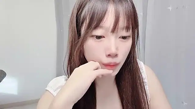 Snapshot of yuyayayu chatting on December 1, 2025, 1:32 am yuyayayu online show from December 1, 2025, 1:32 am