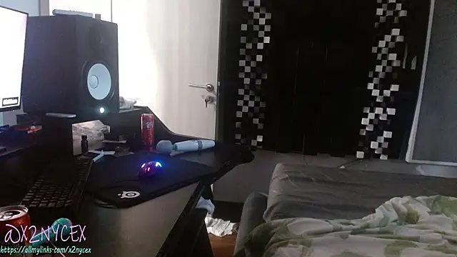 x2nycex  online show from December 23, 2025, 8:23 am