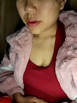 Xiu-L online show from November 26, 2025, 3:24 pm