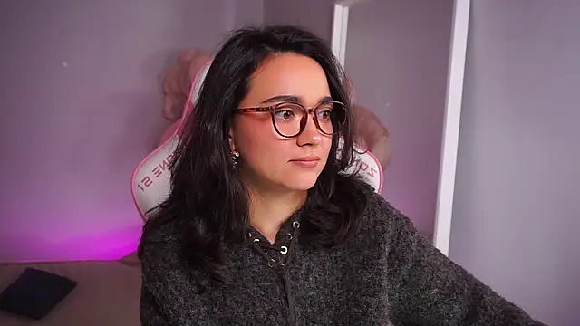 Snapshot of Shadow_Lotus chatting on November 18, 2025, 3:05 pm Shadow Lotus online show from November 18, 2025, 3:05 pm