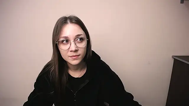 Snapshot of MillaTems_ chatting on November 21, 2025, 10:03 am MillaTems online show from November 21, 2025, 10:03 am