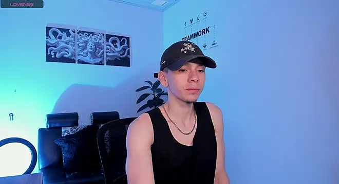 Snapshot of James_Adams_01 chatting on November 24, 2025, 12:27 pm James Adams 01 online show from November 24, 2025, 12:27 pm