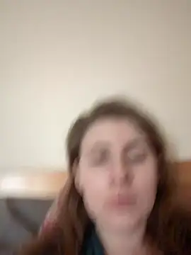 hotwetvix online show from November 21, 2025, 10:25 am