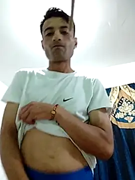 Snapshot of noah77_ chatting on November 26, 2025, 2:01 am noah77 online show from November 26, 2025, 2:01 am