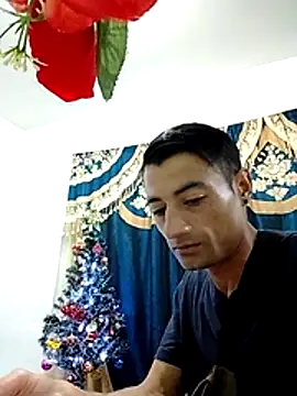 Snapshot of noah77_ chatting on November 29, 2025, 3:15 pm noah77 online show from November 29, 2025, 3:15 pm