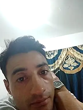 Snapshot of noah77_ chatting on November 30, 2025, 3:49 pm noah77 online show from November 30, 2025, 3:49 pm