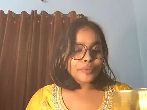 raveena hot online show from January 9, 2026, 12:41 pm