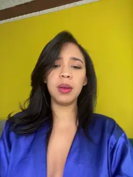 Esmerald 1111 online show from March 26, 2026, 12:11 pm