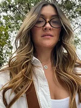 Snapshot of GeorginaBlack chatting on December 17, 2025, 7:31 pm GeorginaBlack online show from December 17, 2025, 7:31 pm