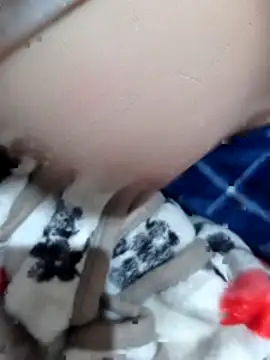 Snapshot of fati35flou chatting on December 21, 2025, 6:48 pm fati35flou online show from December 21, 2025, 6:48 pm