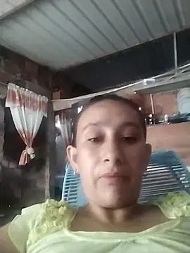 Snapshot of Mikela_19 chatting on December 16, 2025, 7:41 pm Mikela 19 online show from December 16, 2025, 7:41 pm