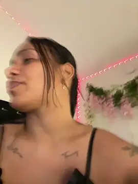 ArielleMillerr- online show from April 9, 2026, 5:18 pm