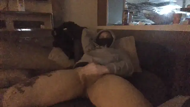 Locotre22 online show from March 9, 2026, 1:20 am