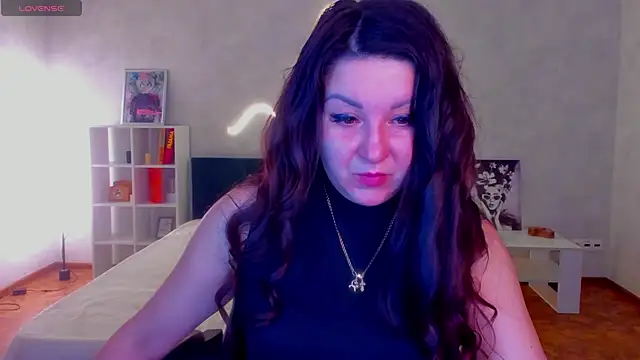 Snapshot of still__her chatting on November 26, 2025, 1:06 am still her online show from November 26, 2025, 1:06 am