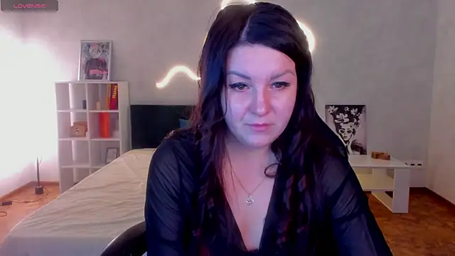 Snapshot of still__her chatting on November 28, 2025, 1:08 am still her online show from November 28, 2025, 1:08 am