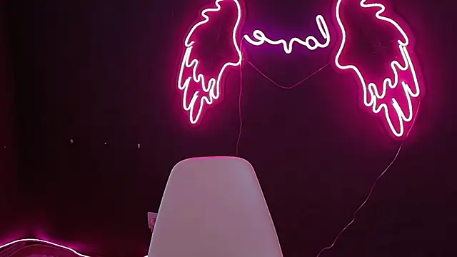 Snapshot of _shy_angel chatting on November 19, 2025, 11:43 am shy angel online show from November 19, 2025, 11:43 am