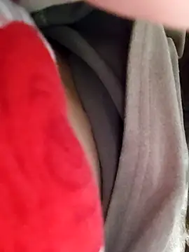 LyasianLa online show from November 20, 2025, 7:30 am