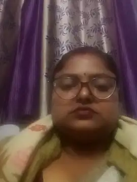 Snapshot of Simran62 chatting on January 5, 2026, 5:49 pm Simran62 online show from January 5, 2026, 5:49 pm