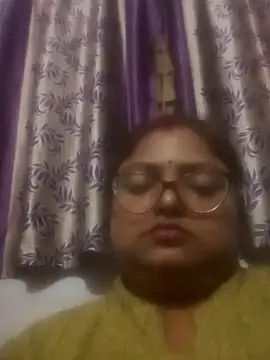 Snapshot of Simran62 chatting on January 12, 2026, 5:40 pm Simran62 online show from January 12, 2026, 5:40 pm