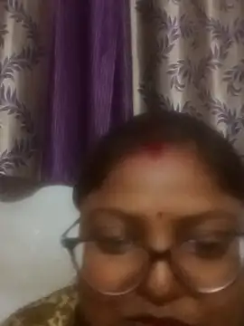 Snapshot of Simran62 chatting on January 13, 2026, 6:13 pm Simran62 online show from January 13, 2026, 6:13 pm