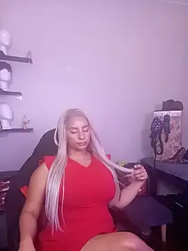 LaReineCleo online show from July 16, 2026, 11:05 am