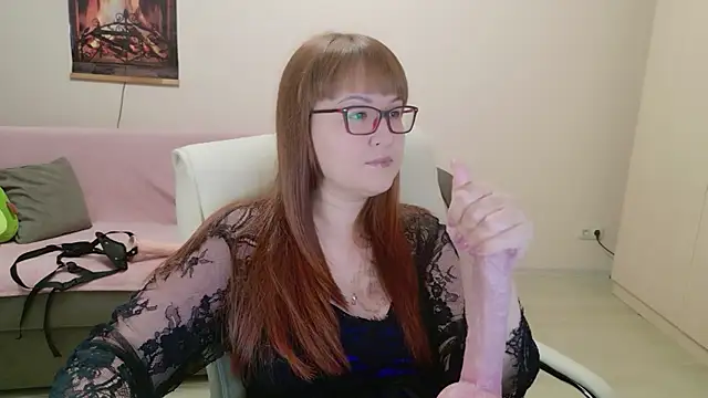 Foxy-lady online show from November 21, 2025, 4:38 pm