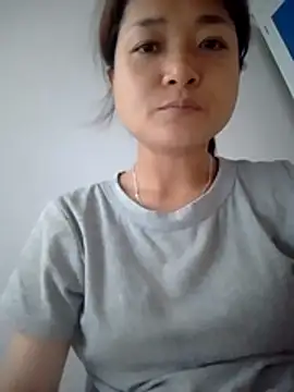 PamPii2x online show from June 3, 2026, 1:19 am