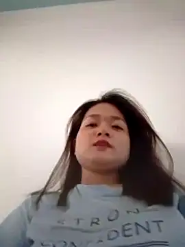 PamPii2x online show from June 9, 2026, 2:12 am