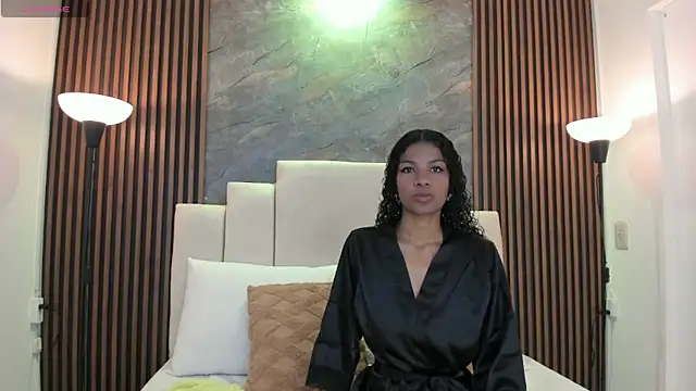 Snapshot of catiusca_reyes_03 chatting on November 25, 2025, 1:44 pm catiusca reyes 03 online show from November 25, 2025, 1:44 pm