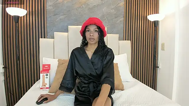 Snapshot of catiusca_reyes_03 chatting on November 29, 2025, 1:47 pm catiusca reyes 03 online show from November 29, 2025, 1:47 pm