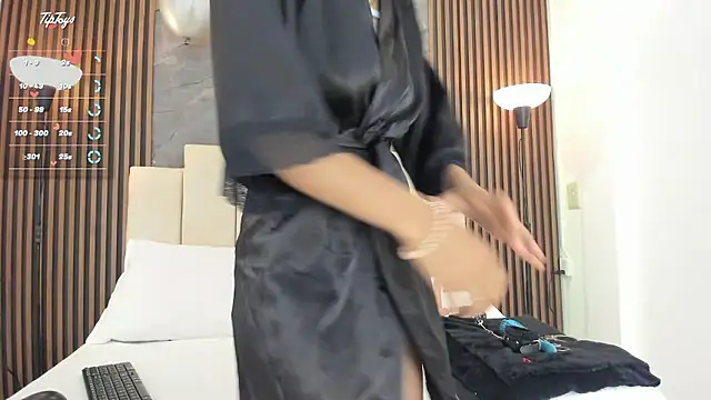 Snapshot of catiusca_reyes_03 chatting on January 8, 2026, 5:48 pm catiusca reyes 03 online show from January 8, 2026, 5:48 pm