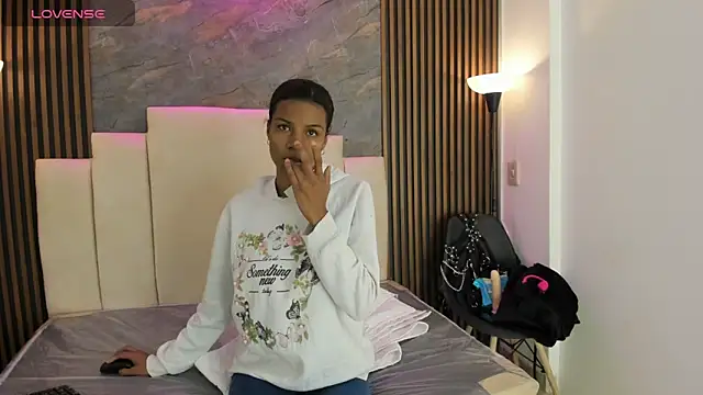 catiusca reyes 03 online show from April 16, 2026, 1:01 pm