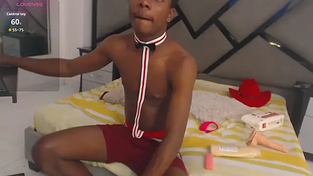 Snapshot of NoahJhonson69 chatting on December 5, 2025, 7:10 pm NoahJhonson69 online show from December 5, 2025, 7:10 pm