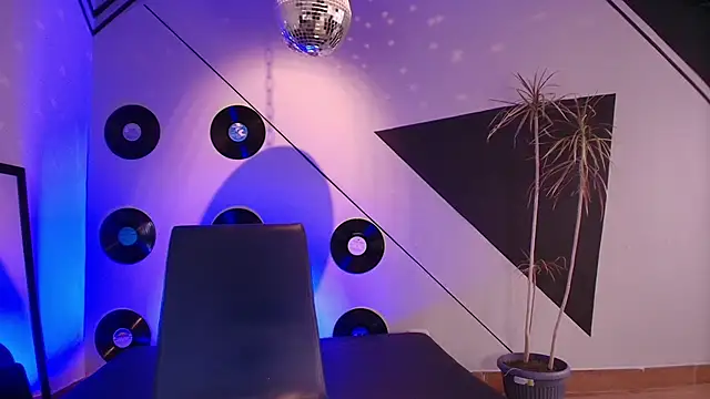 goddess julieta online show from February 8, 2026, 6:44 pm