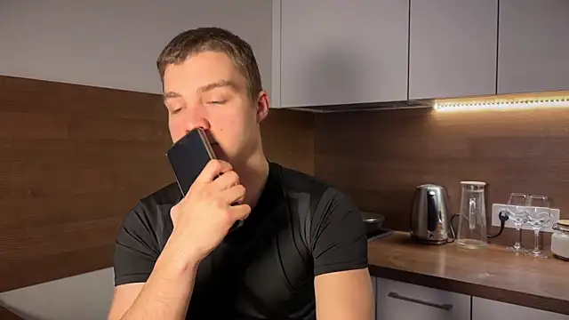 Even Vrot online show from April 15, 2026, 7:59 am