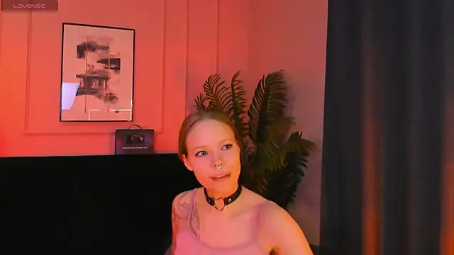 lucy loy online show from April 15, 2026, 12:01 pm