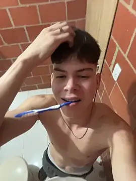 Snapshot of Handsome_boys69 chatting on December 15, 2025, 1:43 am Handsome boys69 online show from December 15, 2025, 1:43 am