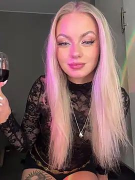 linafuntime online show from November 26, 2025, 1:06 am