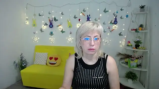 LaurenWishy online show from April 8, 2026, 5:18 am