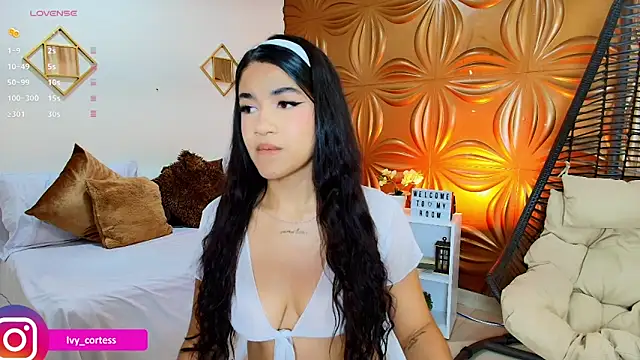 Ivycortes online show from December 22, 2025, 9:12 pm