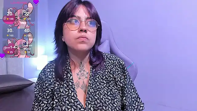 Snapshot of Iam_kuromi chatting on November 20, 2025, 3:18 am Iam kuromi online show from November 20, 2025, 3:18 am