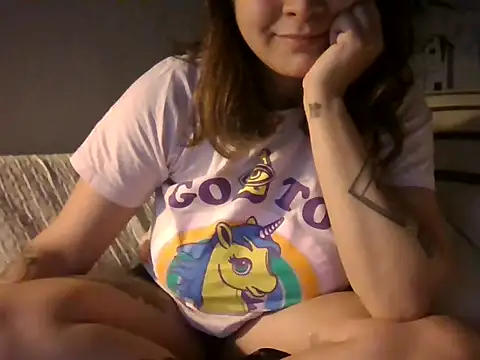 xxxluana online show from November 25, 2025, 5:40 am