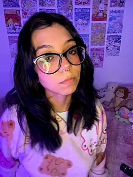 Snapshot of Valen-Foxx1 chatting on November 28, 2025, 5:43 am Valen-Foxx1 online show from November 28, 2025, 5:43 am